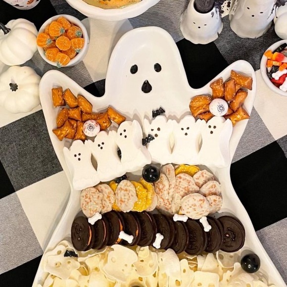 Pottery Barn Cute and Spooky Large Ghost Shaped Serving Tray 👻 - Picture 13 of 16